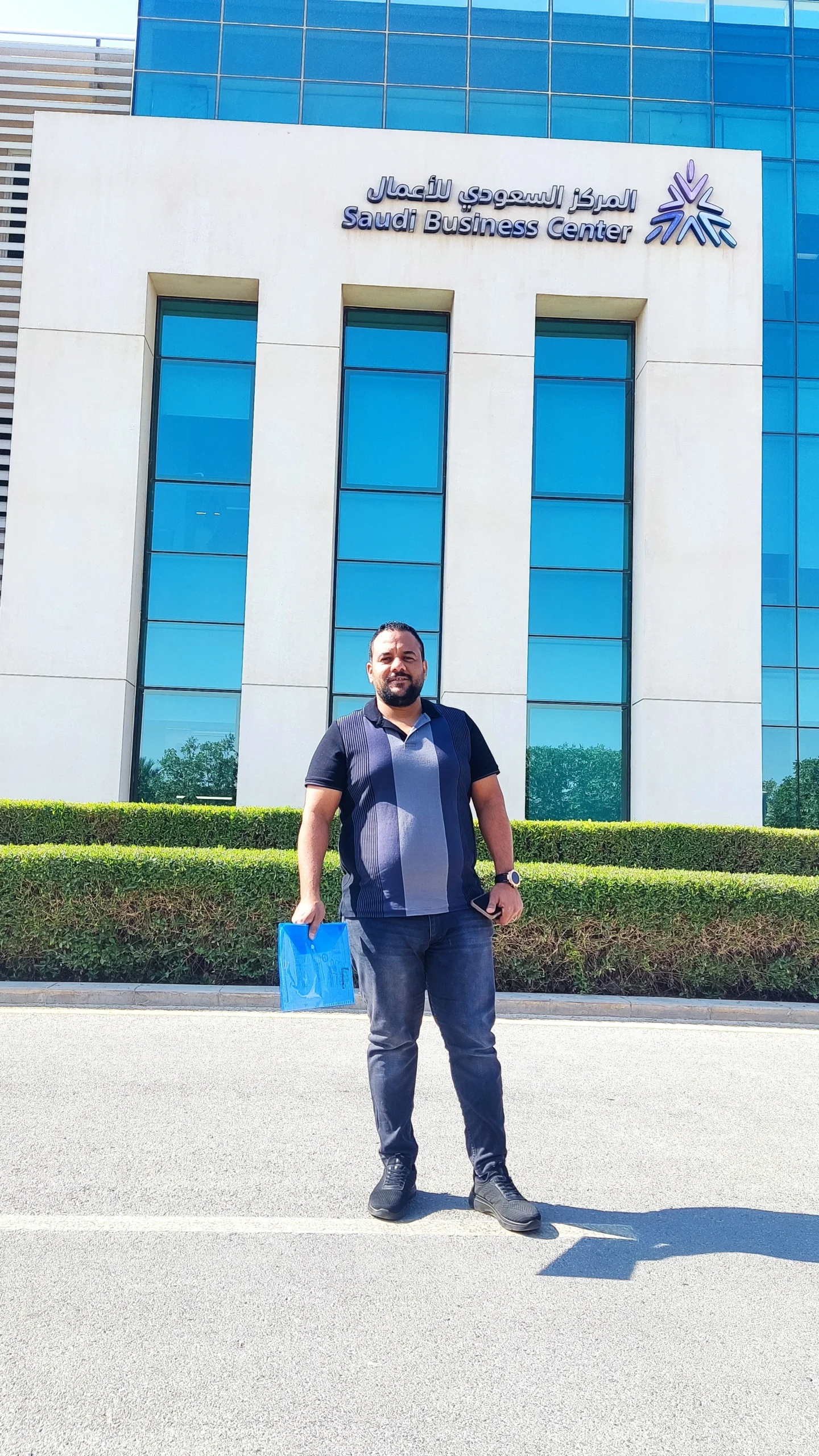 الأستاذ مصطفي جيزان